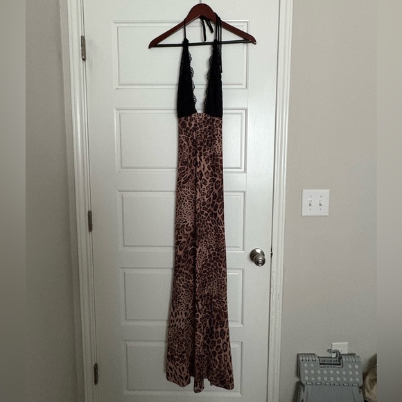 Thats So Fetch Dresses & Skirts - That’s So Fetch Backless Leopard Print Dress